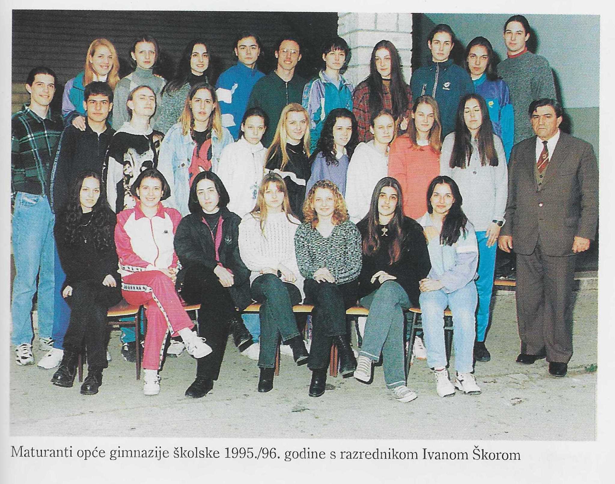 Maturanti elektrotehničke struke A 1994./95. s ravnateljem Ivanom Škorom